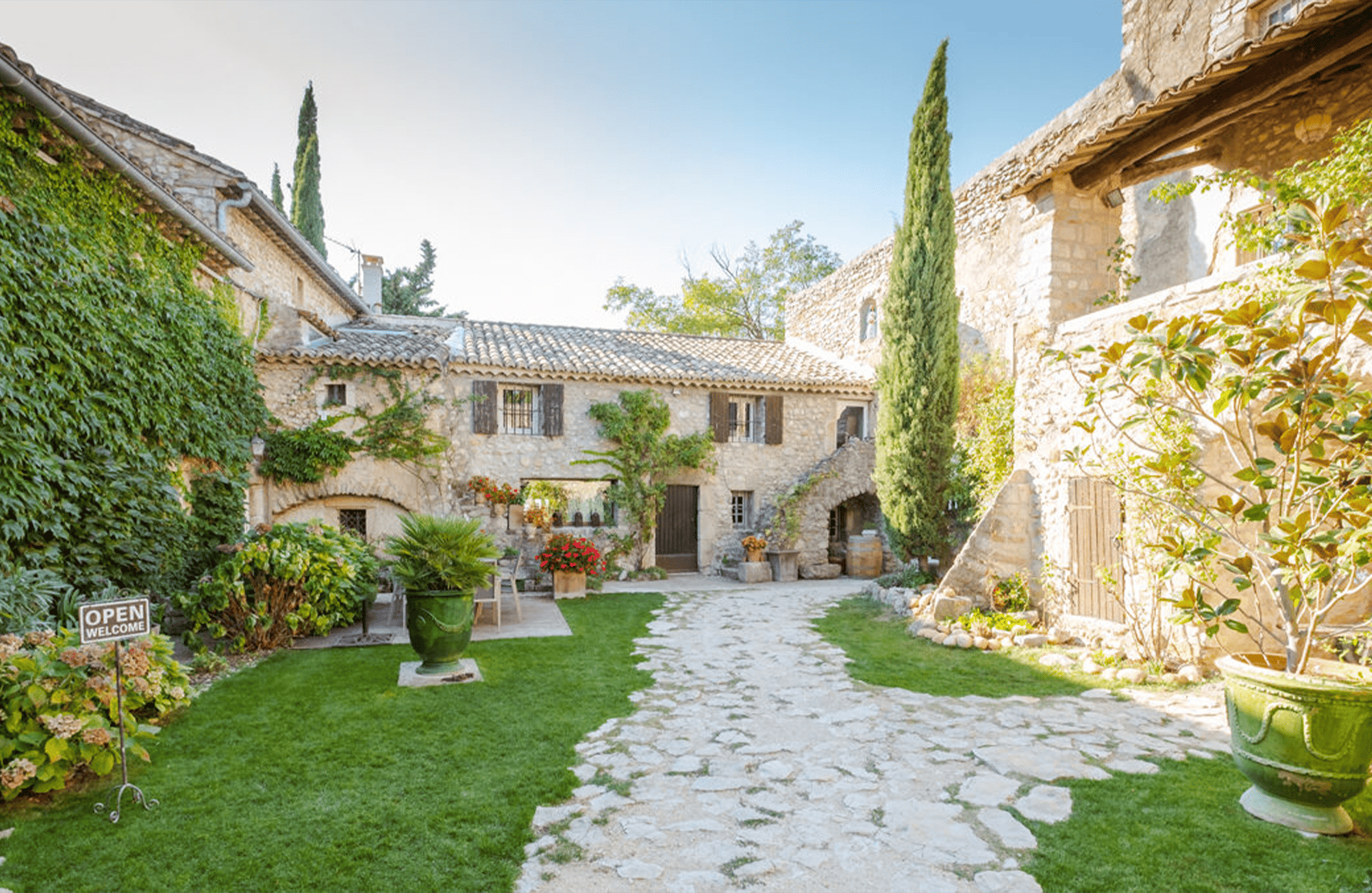 die Geschichte der Grangeneuve-Anwesen